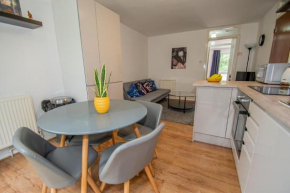 K Suites - Southcoute Road